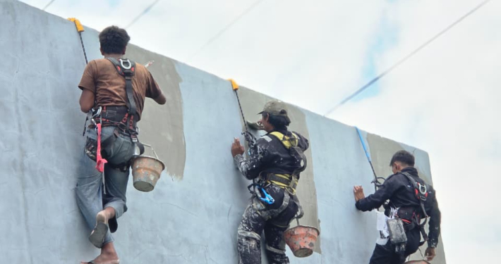 Waterproofing Coating Dinding